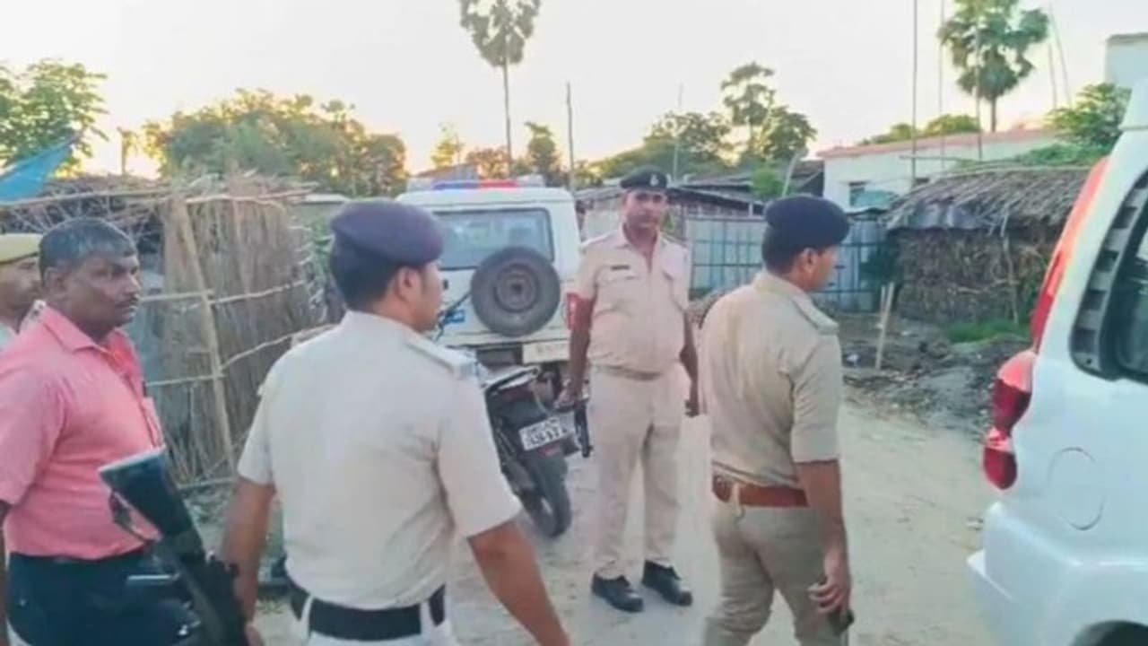 बिहार के पूर्णिया में एक ही परिवार के तीन लोगों की संदिग्धावस्था में मौत