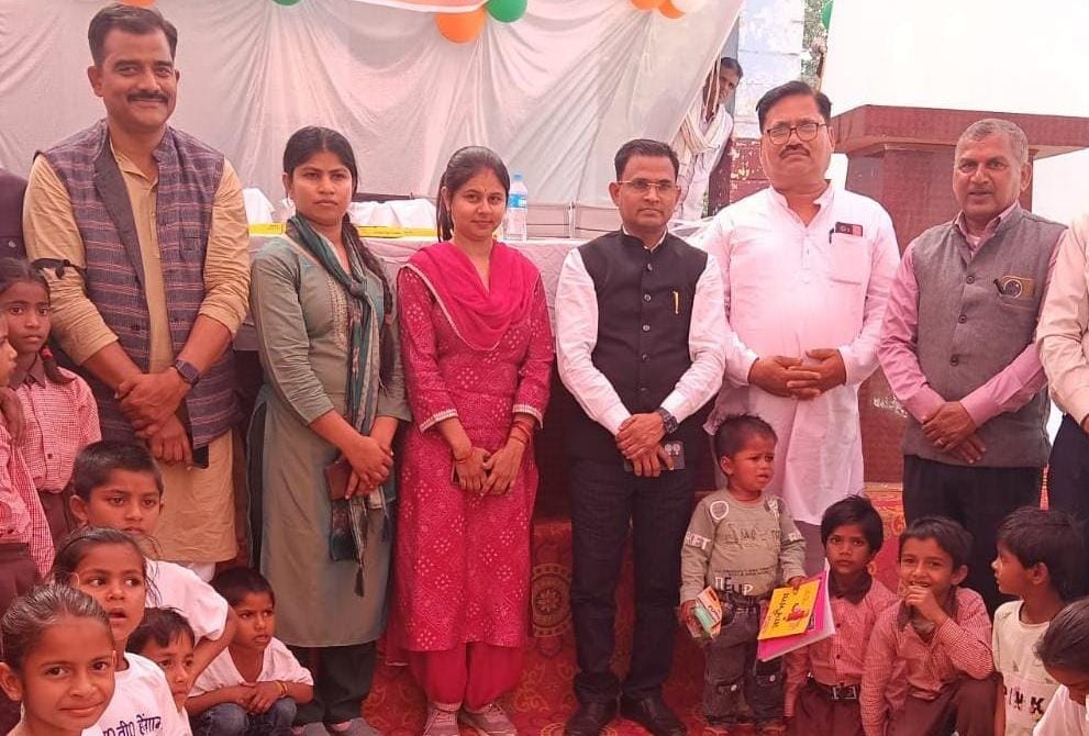 हमारा आंगन–हमारे बच्चे” में निपुण बच्चों का सम्मान, डलमऊ ब्लॉक रहा अग्रणी