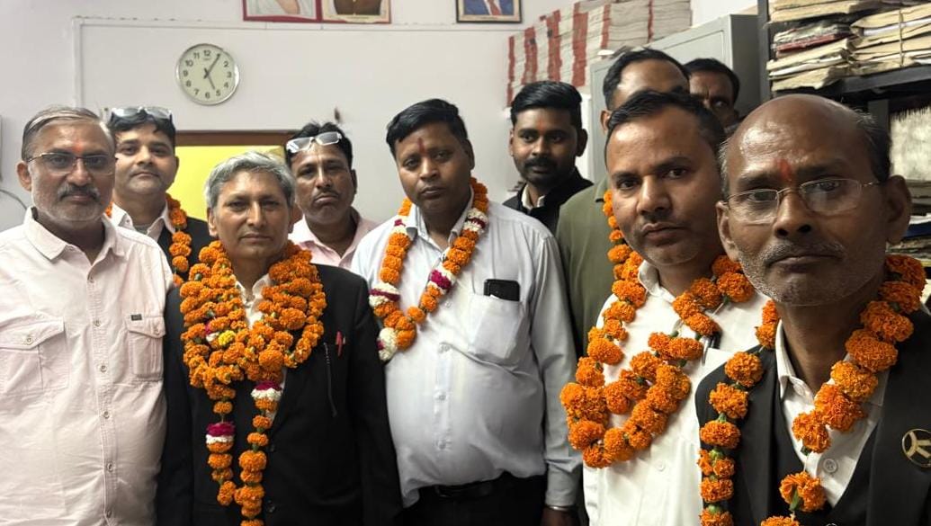 डलमऊ बार चुनाव: बिना मुकाबले बने अध्यक्ष, महामंत्री में हुआ जोरदार संघर्ष